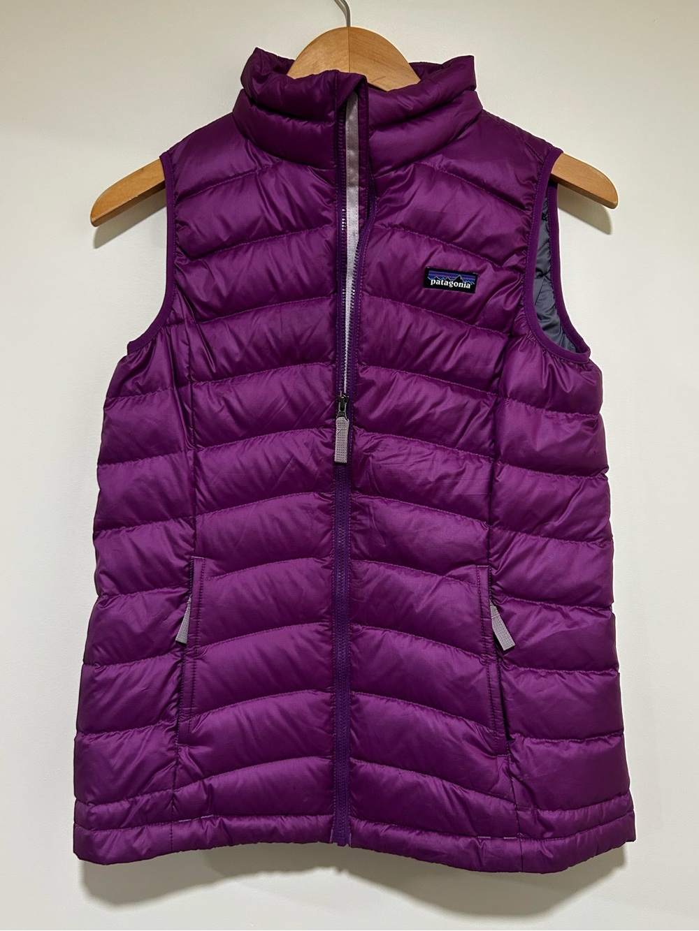 Patagonia Girls Down Sweater Vest Deep Plum Size XL